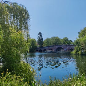 Old Father Thames: Walking from Source to City... Chapter Eight