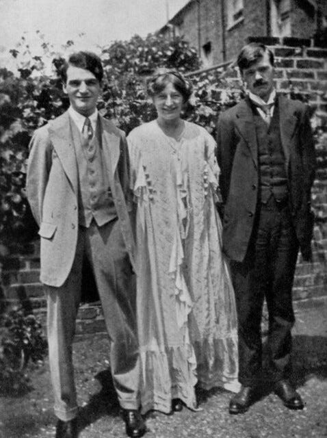 Frieda & D.H. Lawrence 1914 | John Middleton Murry, Frieda a… | Flickr Frieda & D.H. Lawrence 1914 | John Middleton Murry, Frieda a… | Flickr