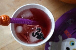 halloween skeleton ice cubes