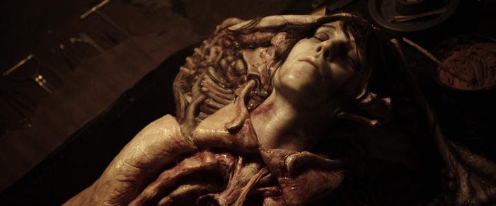 What Happened to Dr. Elizabeth Shaw? - Alien vs. Predator Galaxy