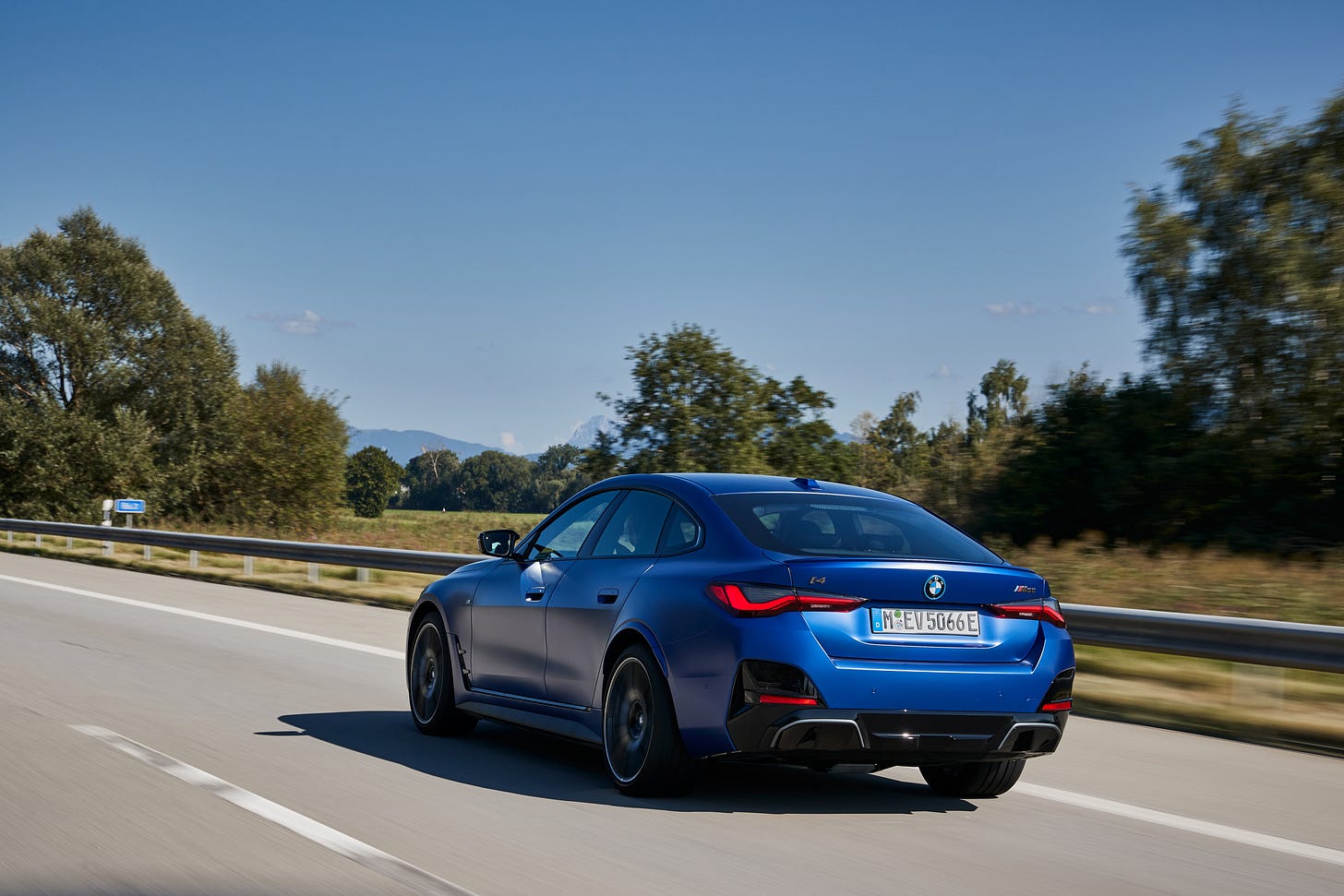2022 BMW i4