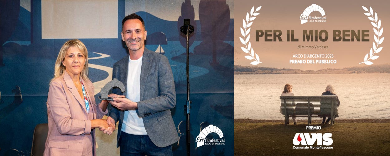 Romina Fumoso consegna a Mimmo Verdesca l’Arco d’argento - Premio del Pubblico.