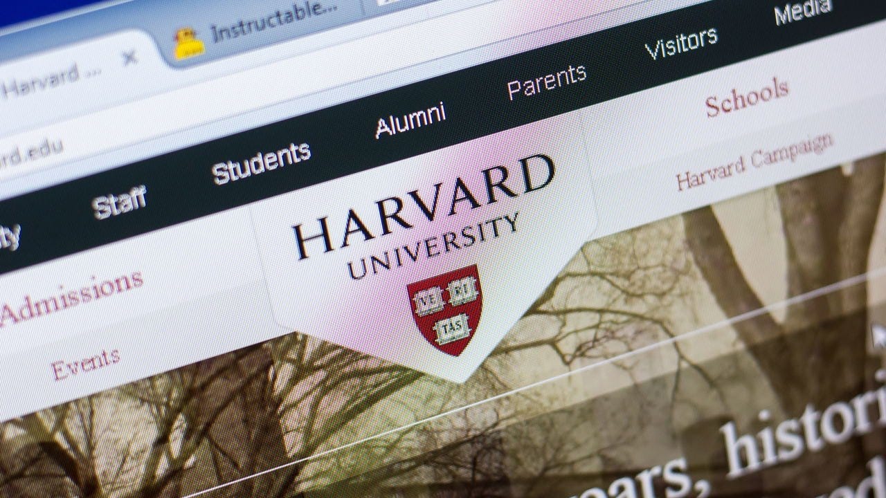 Entenda como Harvard se tornou a universidade mais rica do mundo