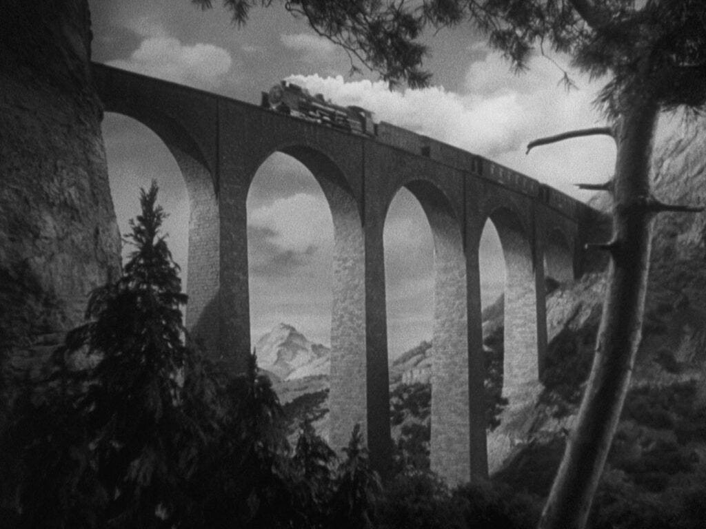 The Lady Vanishes - THE CINEMATOGRAPH The Lady Vanishes - THE CINEMATOGRAPH