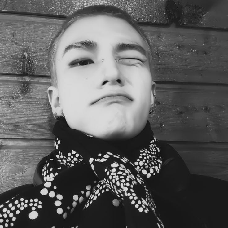 Substack profile picture for @contradicting