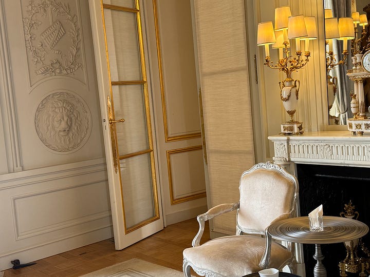 The Marie-Antoinette Suite at the Hôtel de Crillon today.