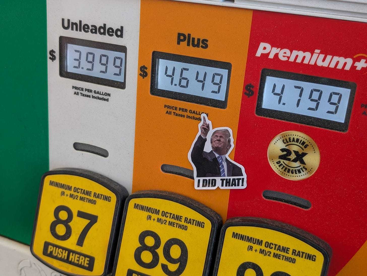 Trump 'I did that' stickers appearing at St. Louis-area gas pumps Trump 'I did that' stickers appearing at St. Louis-area gas pumps