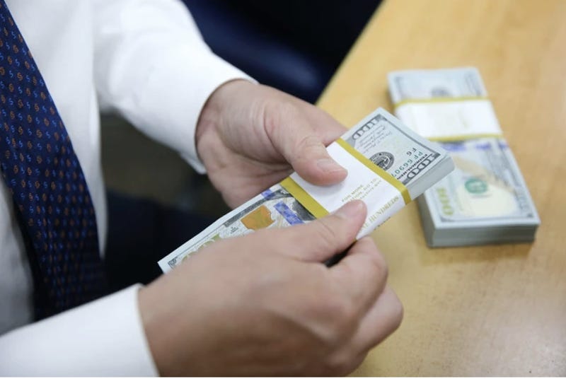 Xu thế dòng tiền: Người cầm cổ không muốn bán, động lực nào thúc đẩy phía cầm tiền? - Ảnh 3 Xu thế dòng tiền: Người cầm cổ không muốn bán, động lực nào thúc đẩy phía cầm tiền? - Ảnh 3