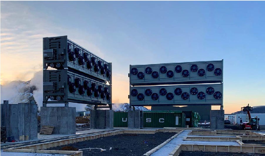 Una torre de un edificio

Descripción generada automáticamente