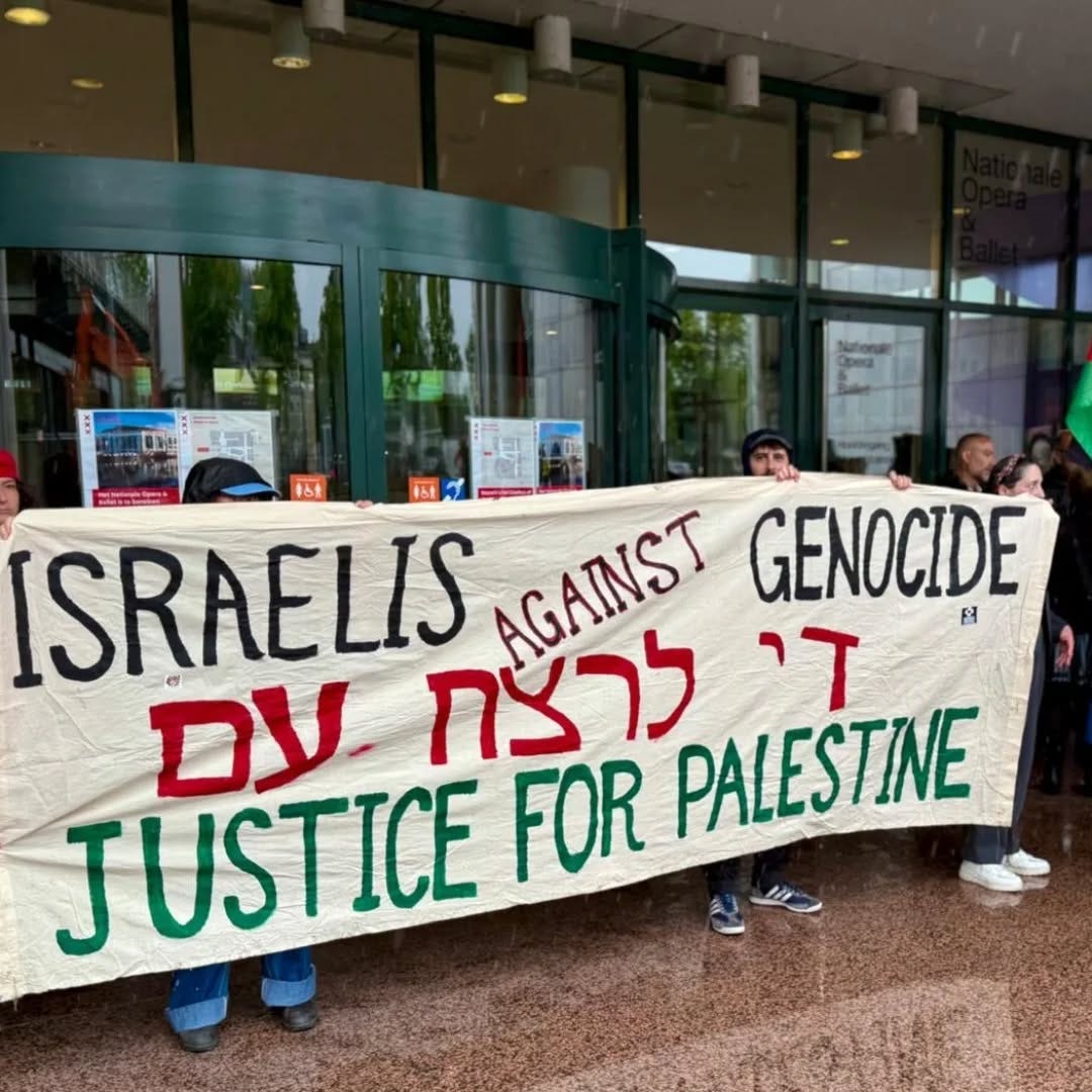 Nessuna descrizione della foto disponibile.