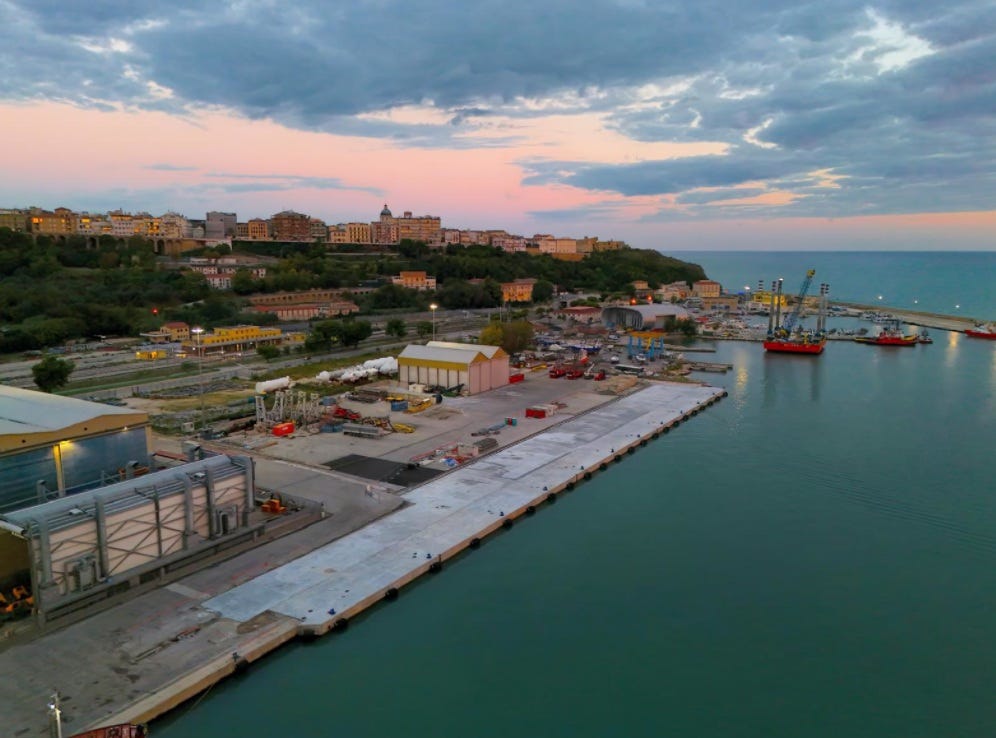 Potrebbe essere un'immagine raffigurante crepuscolo