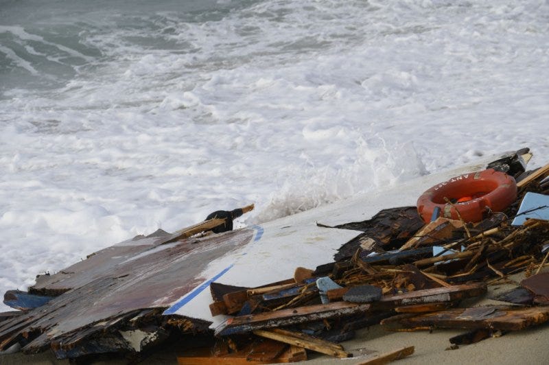 Irregular migrant ship sinks off in Italy
