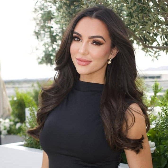 RAQUEL DIEHM | Niche Coach