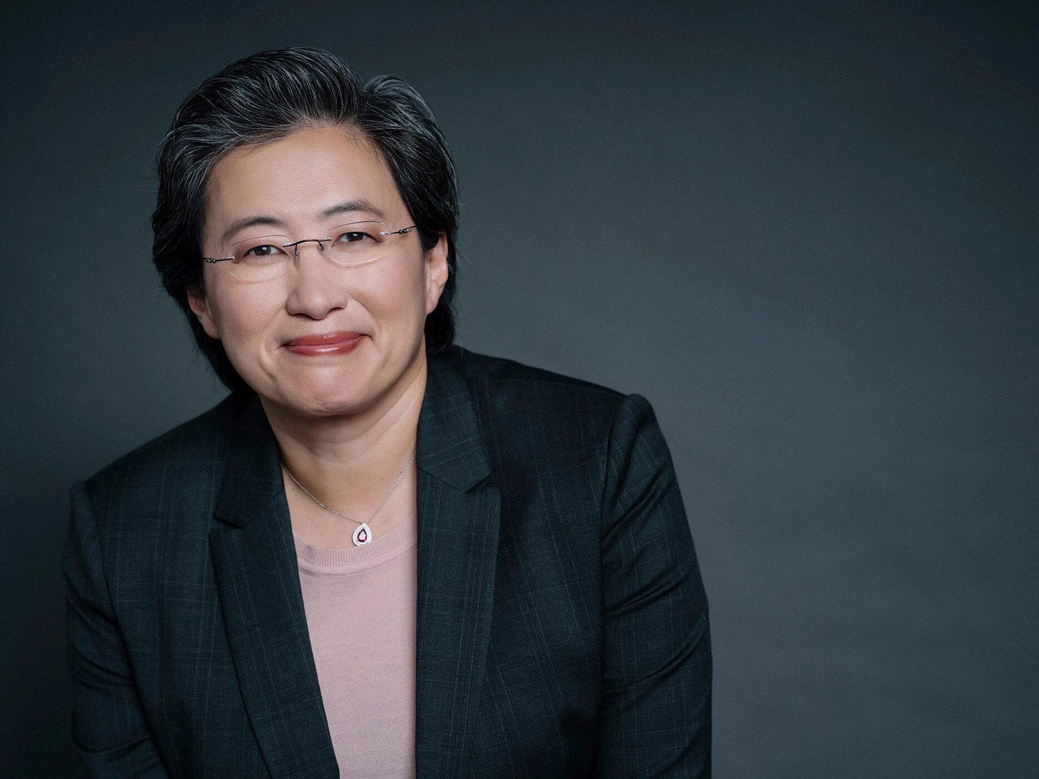 AMD's Lisa Su Breaks Through the Silicon Ceiling - IEEE Spectrum
