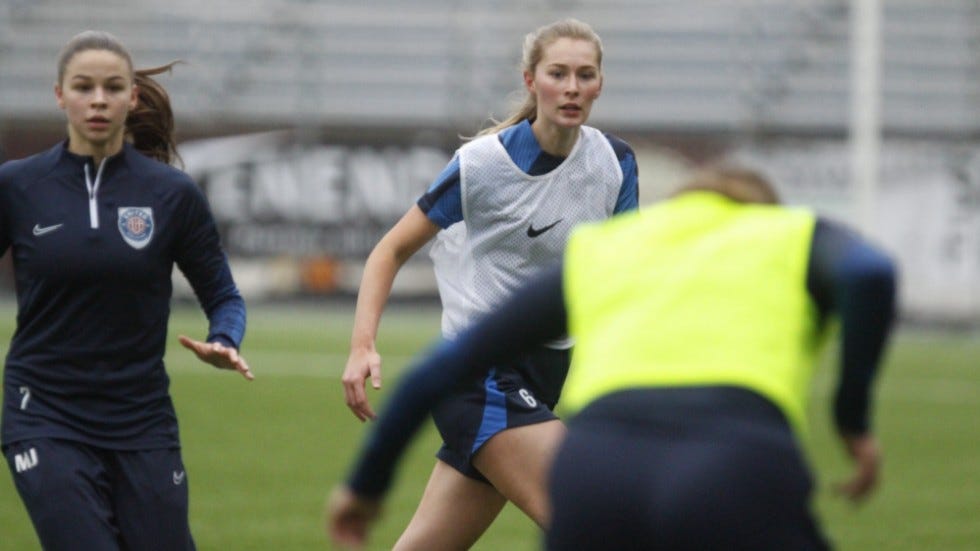 Därför tränade tänkbara nyförvärvet i shorts och t-shirt: "Min kropp blir  så varm"