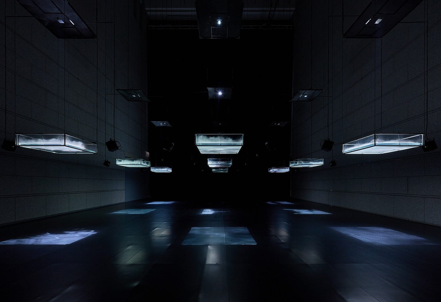 《LIFE–fluid, invisible, inaudible…》展場照|來源:Takeshi Asano / Museum of Contemporary Art Tokyo(©2024 KAB Inc.) 《LIFE–fluid, invisible, inaudible…》展場照|來源:Takeshi Asano / Museum of Contemporary Art Tokyo(©2024 KAB Inc.)