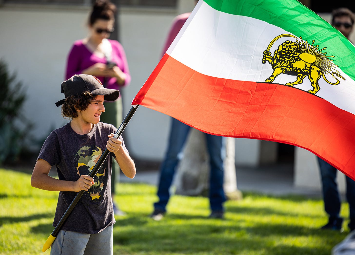 Santa Barbara Freedom for Iran Protest 2022 source – Wikimedia Commons /Brett Morrison from Los Angeles, CA, USA, CC BY 2.0 
