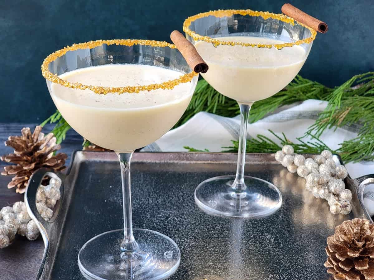 Eggnog-Martini-4.jpg (1200×900)