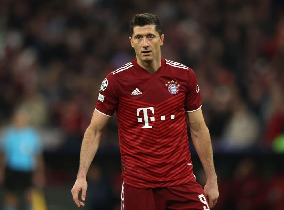 Robert Lewandowski 'definitely' staying with Bayern Munich next season,  says CEO Oliver Kahn | The Independent