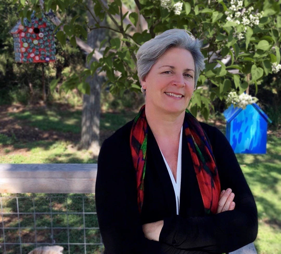 Dr Suzanne Humphries logo