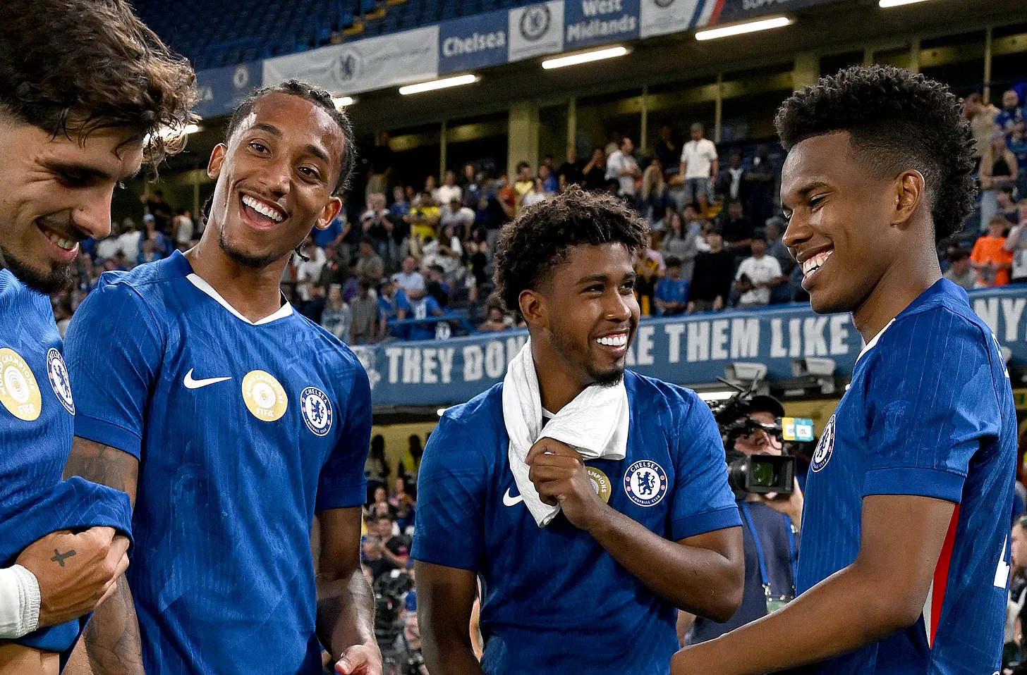 6fb88a45-fe29-462a-8629-16598ec14c06_219