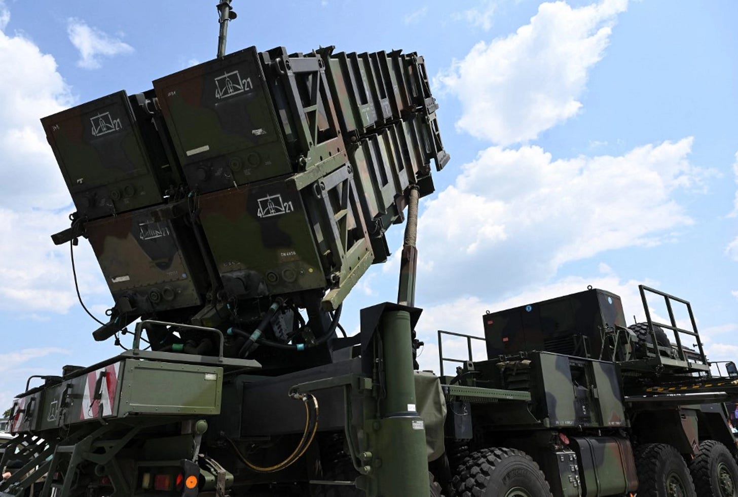 US Reportedly Halts Weapon Sales to Ukraine, Lawmaker Disputes Claim US Reportedly Halts Weapon Sales to Ukraine, Lawmaker Disputes Claim