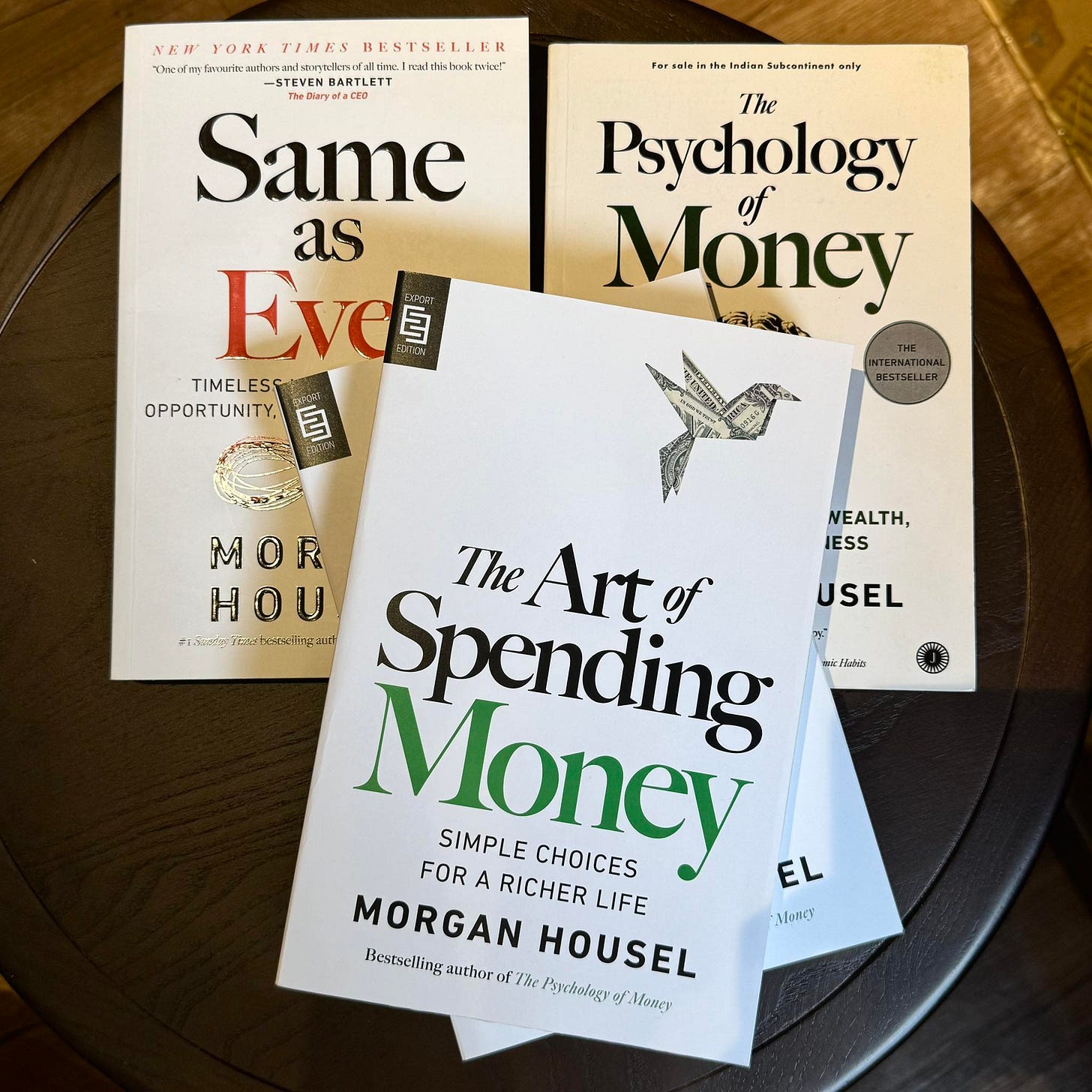 Puede ser una imagen de dinero y texto