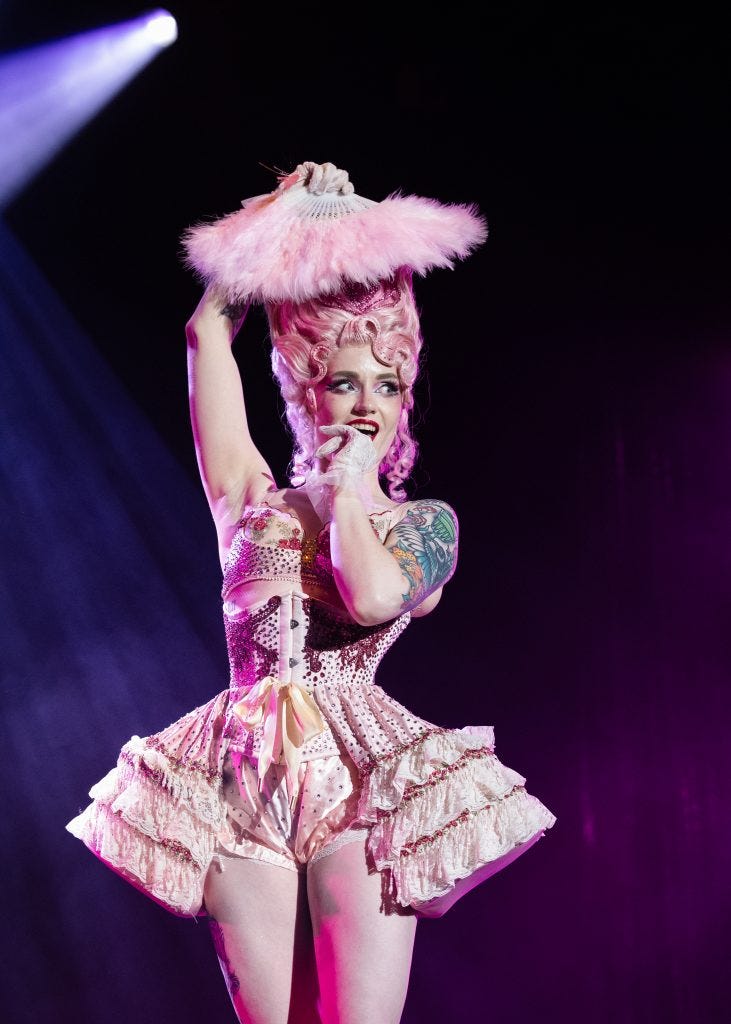 Charlie Quinn Starling in the 2026 Tournament of Tease at Burlesque Hall of Fame Weekend, by SH Photografia for 21st Century Burlesque