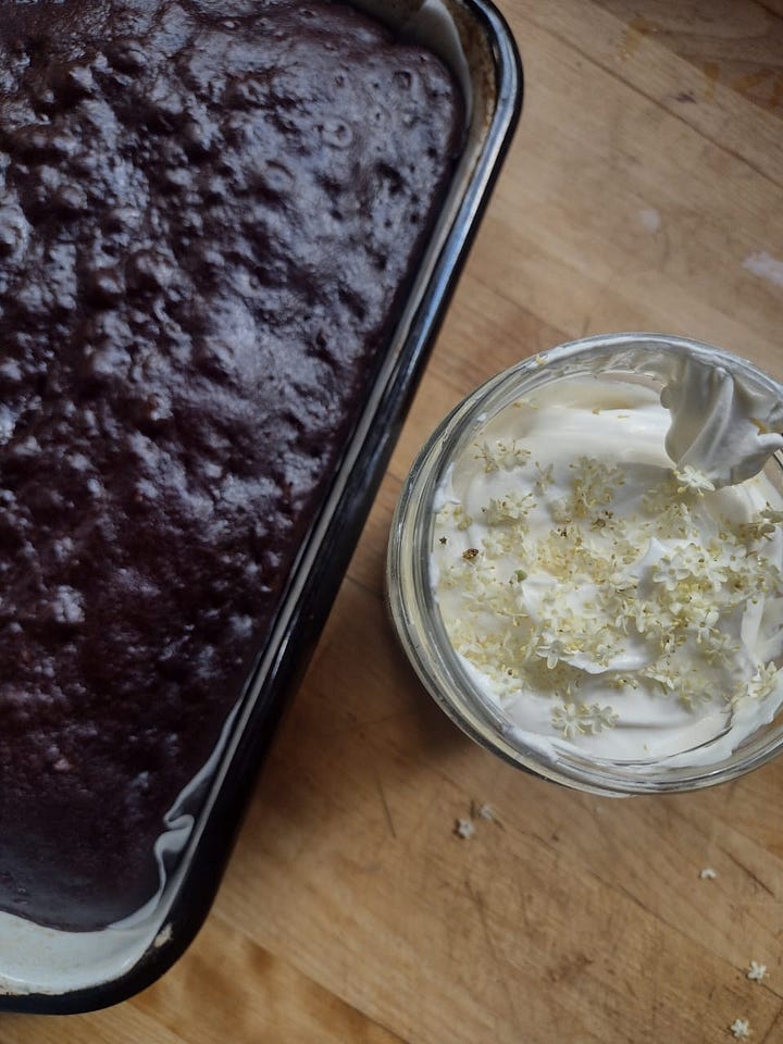 Crema de sauco - flores comestibles en la cocina