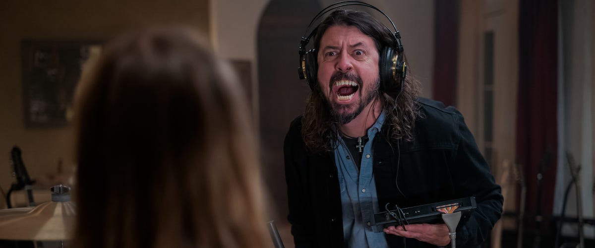 Studio 666 movie review & film summary (2022) | Roger Ebert
