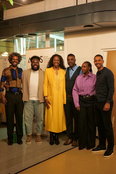 Série de 9 photos documentant l'événement "Breaking Barriers" à Genève. Les images montrent : Candace Nkoth Bisseck animant un panel diversifié d'experts (droit, finance, santé, ingénierie) sur une scène officielle ; des portraits des intervenants en pleine discussion ; des vues de la salle montrant une audience attentive et intergénérationnelle ; et des moments d'échanges chaleureux entre les panélistes (Abdul Carrupt, Narcisse Vieira, Malik Matthey, Kana, Mohamed Abbas) et le public durant le réseautage. L'atmosphère est à la fois professionnelle, engagée et inspirante.