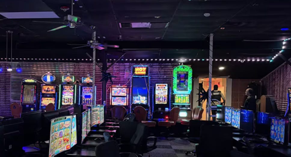 Manatee Sheriff’s Office Raids Alleged Illegal Gambling Operation in Bradenton, Seizes More Than $23,000