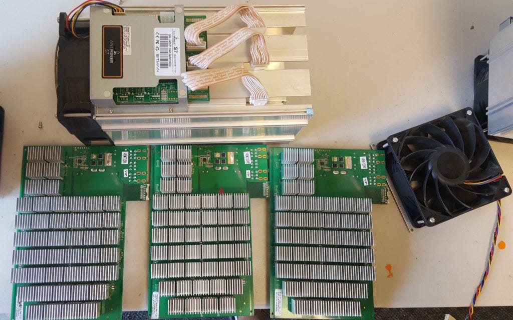 Antminer open for cleaning