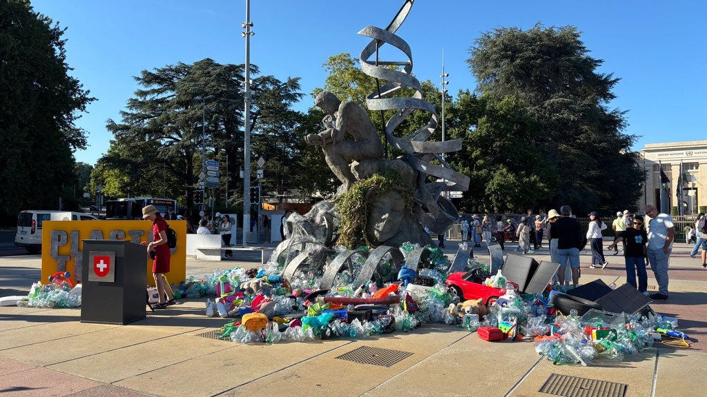 Benjamin Vong Wong's artwork "The Thinker's Burden" displayed in Place des Nations, Geneva, Switzerland, August 7, 2025 Benjamin Vong Wong's artwork "The Thinker's Burden" displayed in Place des Nations, Geneva, Switzerland, August 7, 2025