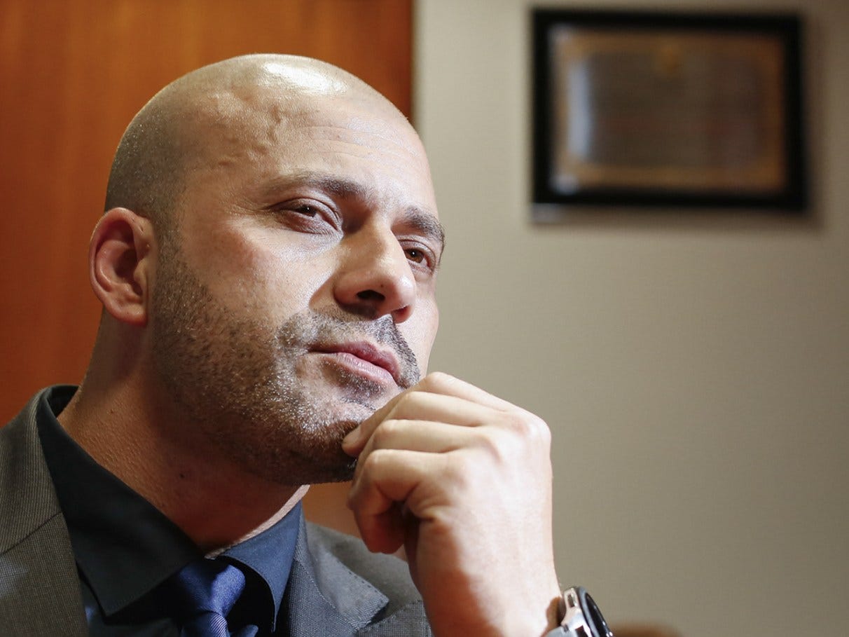 Advogado de Daniel Silveira paga multa exigida por Moraes