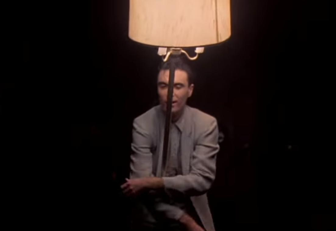 Maciej Skrzynecki on X: "find someone who treats you the way David Byrne  treats his lamp #wieczorsingli https://t.co/vVf1IRlT01" / X