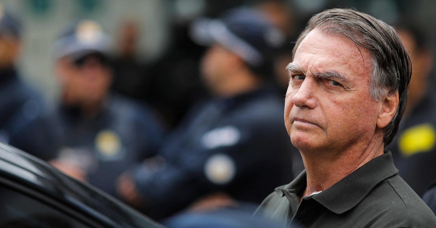 Brazil's Bolsonaro arrested over flight risk ahead of prison term | Daily  Sabah