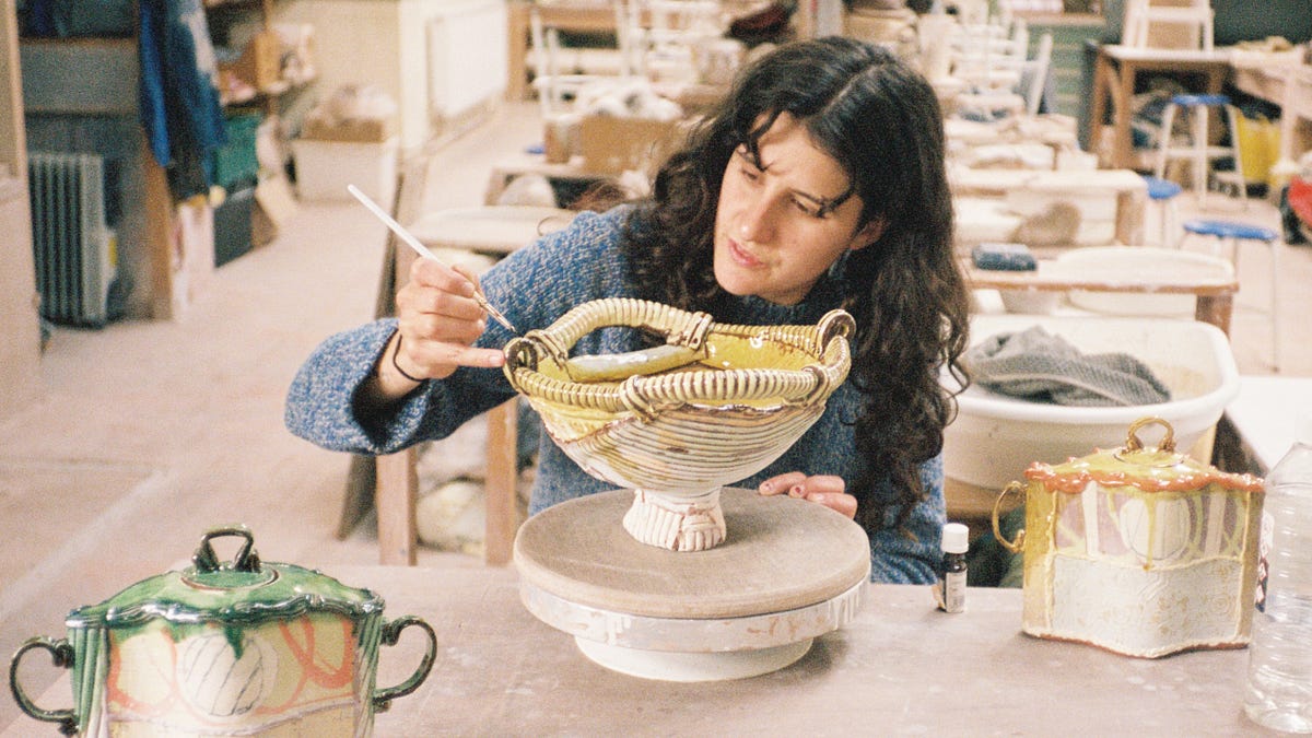 Into the world of Ceramic Artist