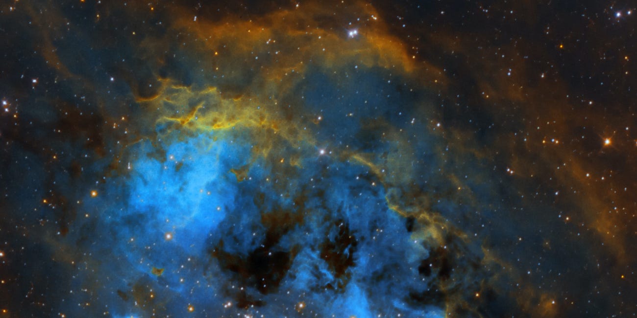 A Nebula on Christmas Night