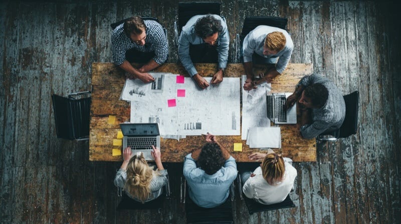 the best leadership newsletter for managers and VPs | decision-making