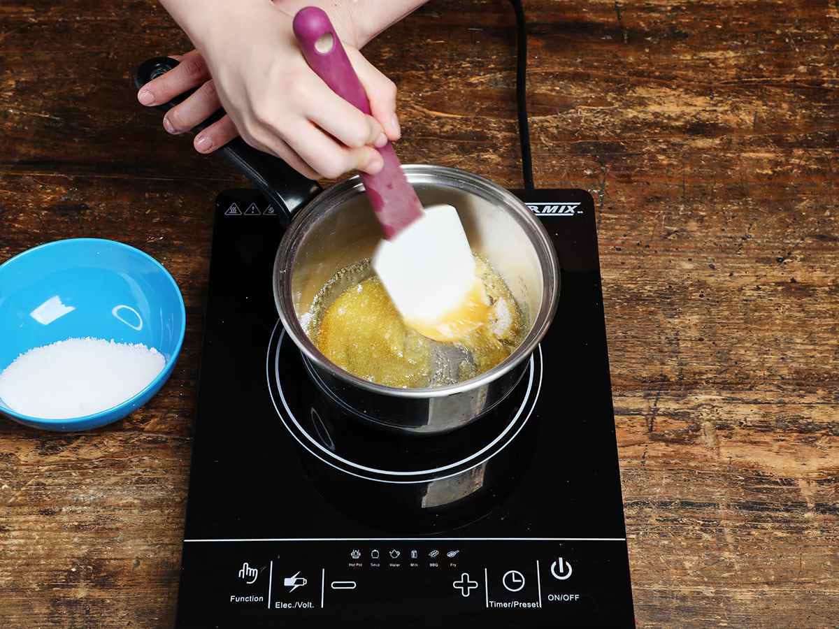 melting sugar in pan to caramelize melting sugar in pan to caramelize