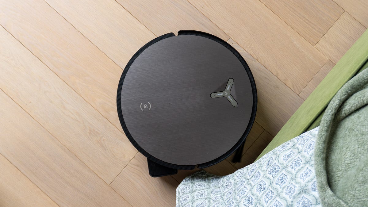 Ecovacs Deebot X11 OmniCyclone review: powerful cleaning with questionable smarts