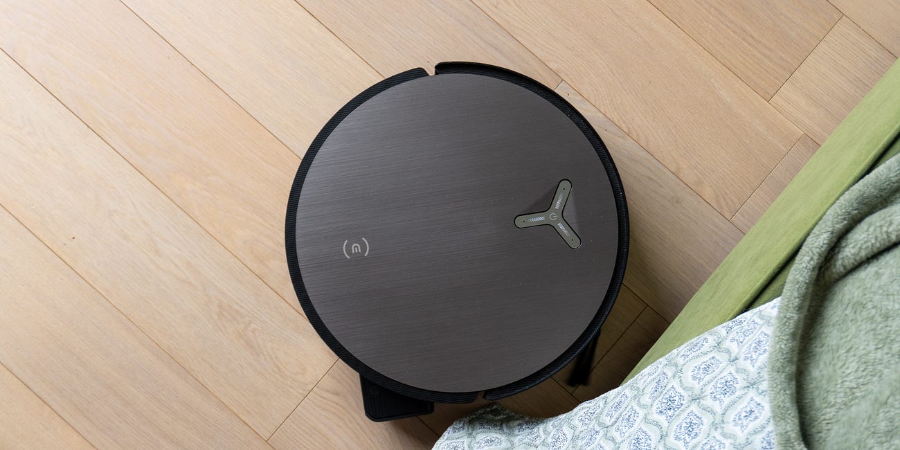 Ecovacs Deebot X11 OmniCyclone review: a great robot vacuum with questionable smarts