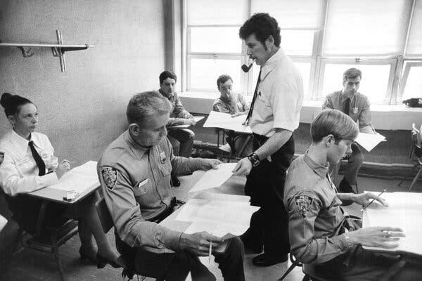 Dr. Harvey Schlossberg conducting a class for New York City police officers in 1972. The “Handbook of Police Psychology” called him a “father of modern police psychology.” Dr. Harvey Schlossberg conducting a class for New York City police officers in 1972. The “Handbook of Police Psychology” called him a “father of modern police psychology.”