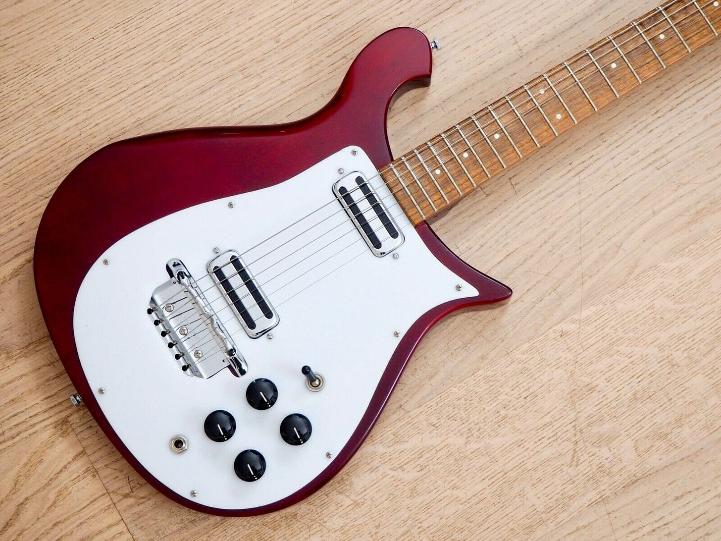Timeline: The Evolution of the Rickenbacker 450