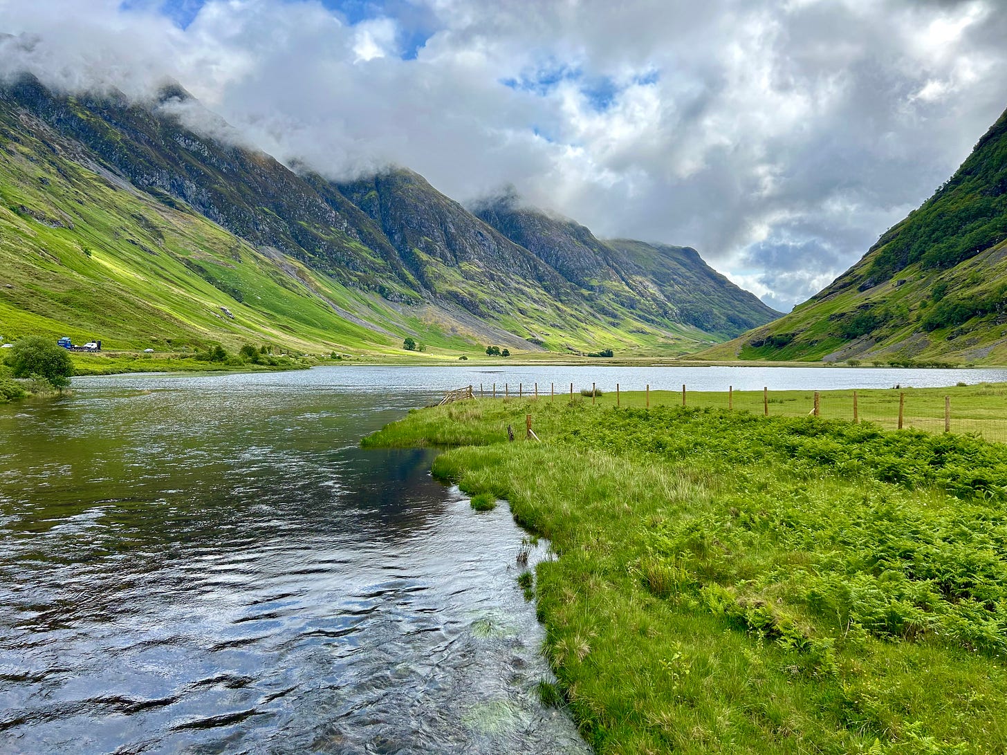 Nicole Joy Oshadogan (@thebooksofmadness) • Instagram photos and videos, image size:1456x1092