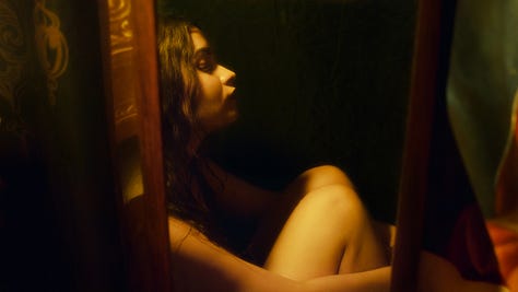 Lisa Del Giocondo aka ‘Mona Lisa’ in her teens. Photos by Mahee Agrawal.