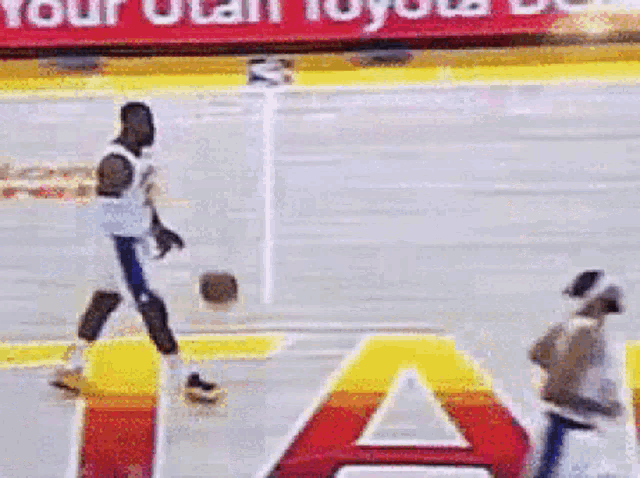 King Travel Lebron James GIF - KingTravel LebronJames NoCall GIFs King Travel Lebron James GIF - KingTravel LebronJames NoCall GIFs