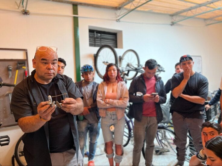Atelier autoreparation en colombie