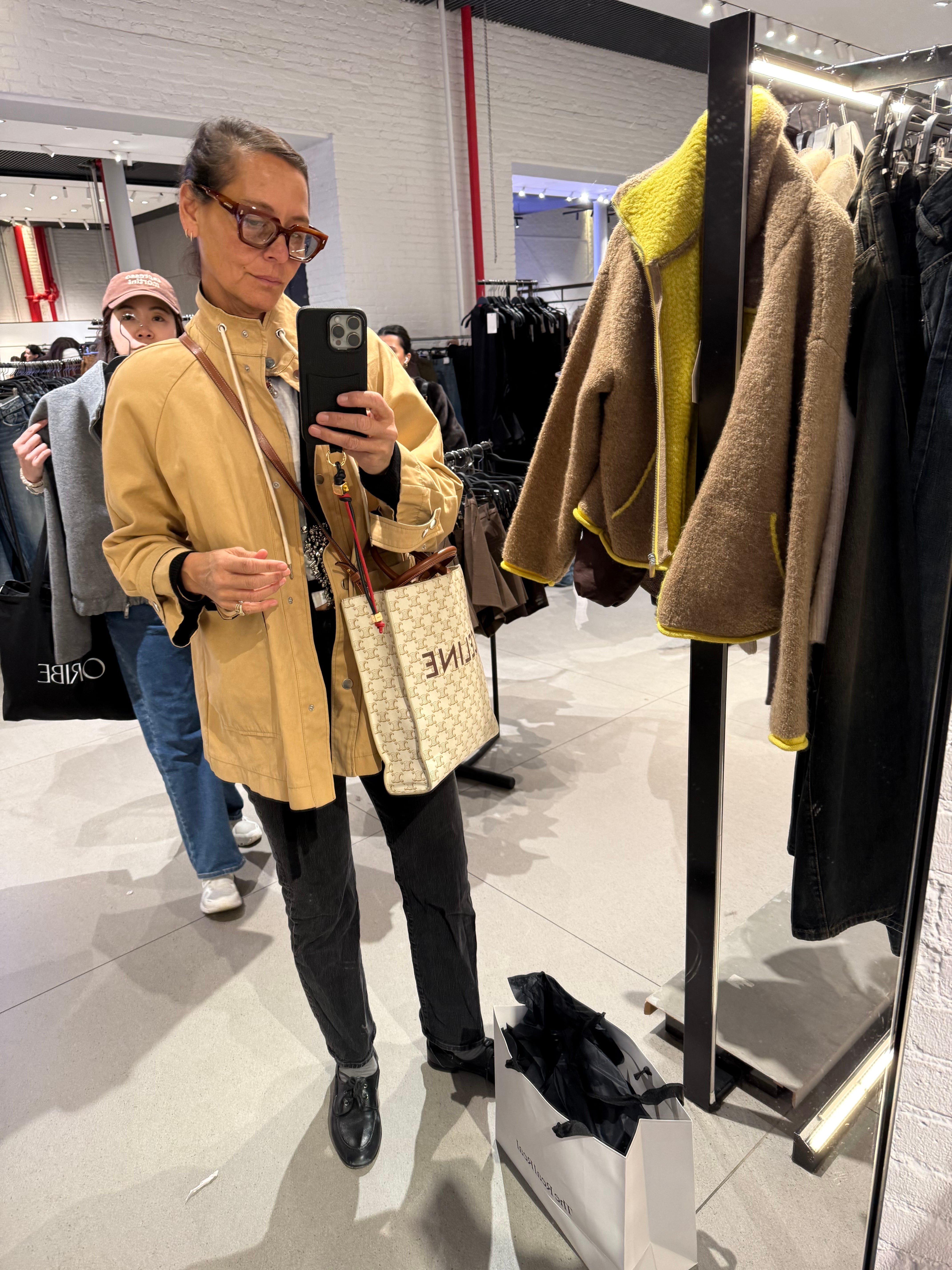 holiday helpers - by Marlien Rentmeester